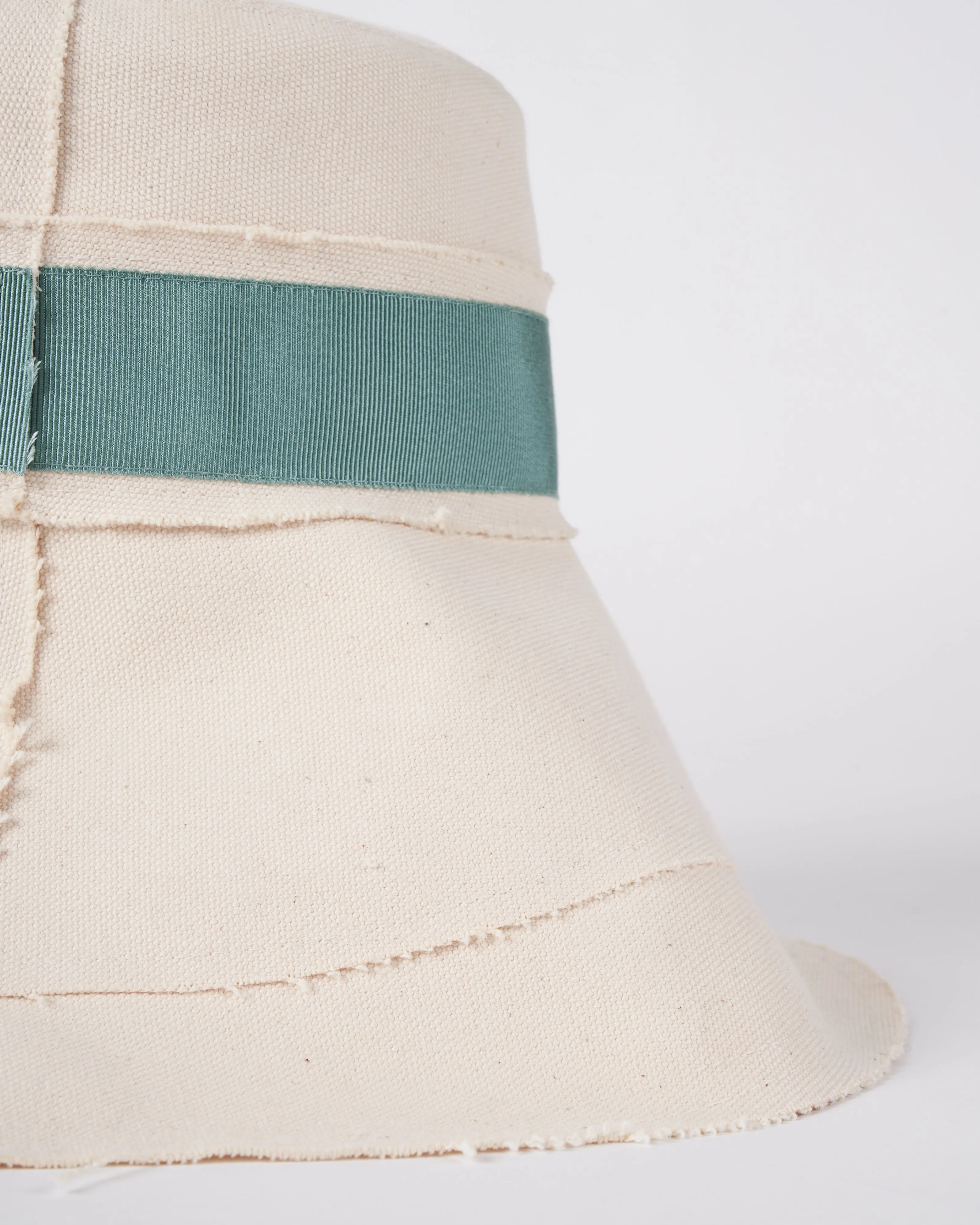 dia hat - seafoam