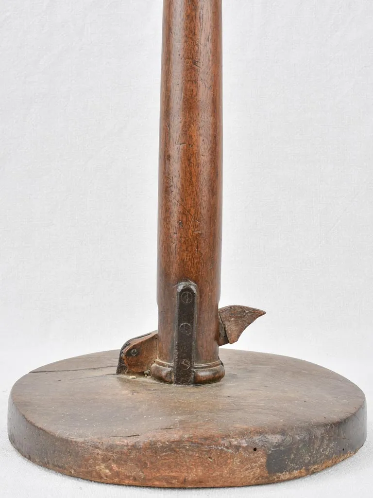 Glove-making stand, early-19th-century 27½"
