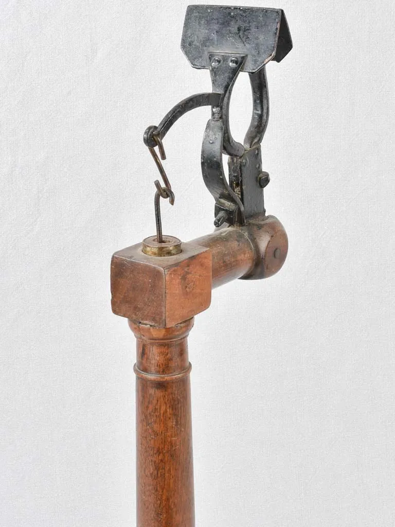 Glove-making stand, early-19th-century 27½"